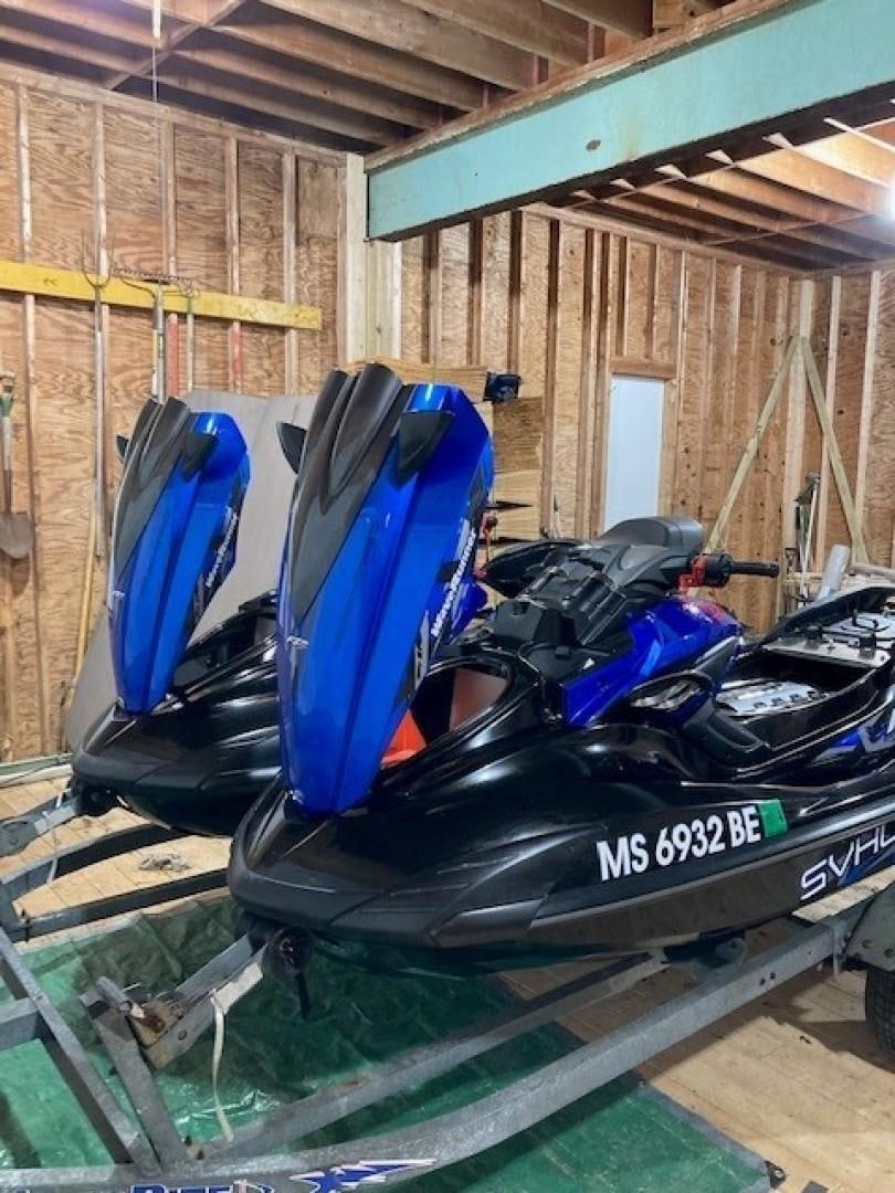 a car with luggage on the back aboard JOIE DU ROI Yacht for Sale