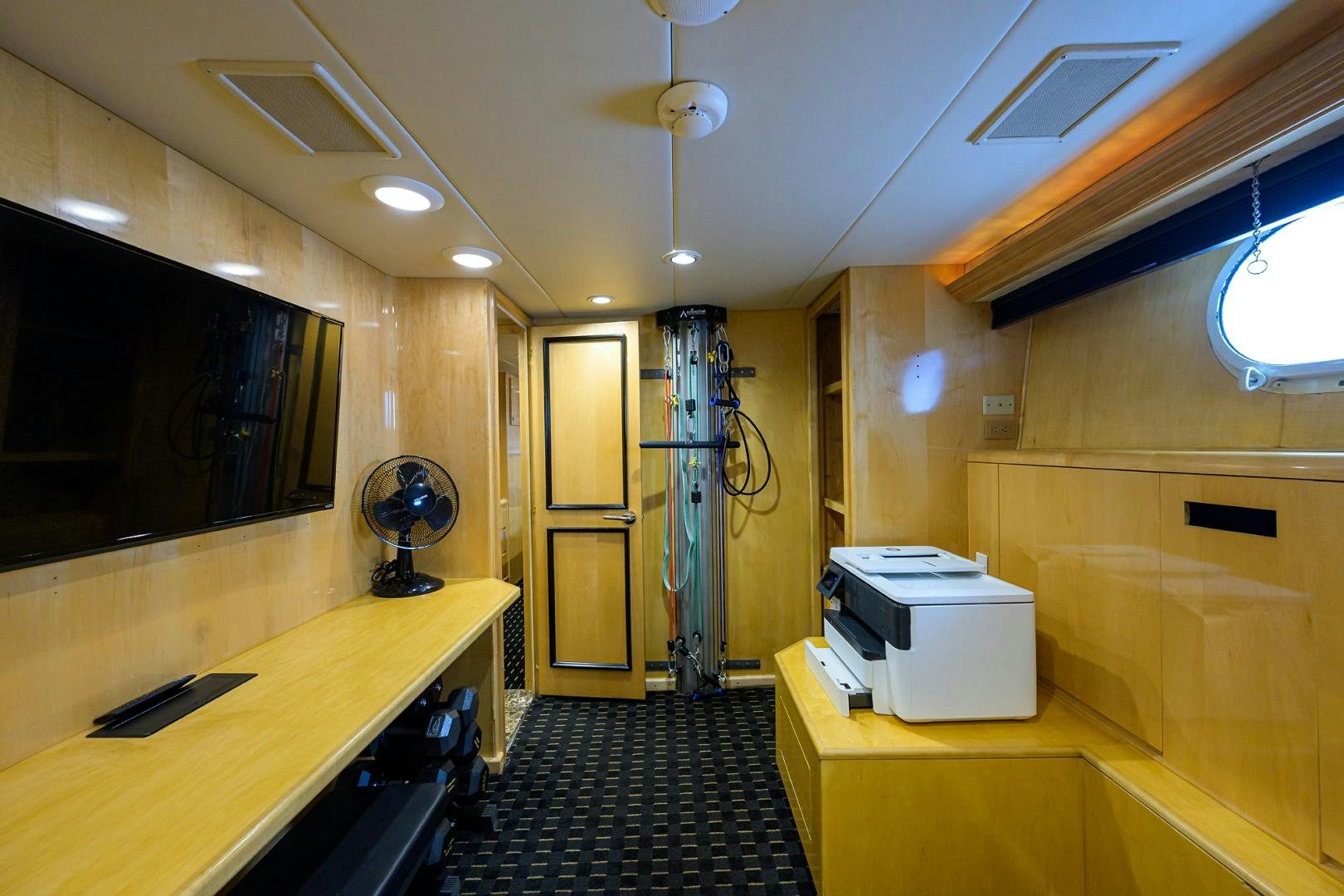 a room with a sink and a microwave aboard MEMORYMAKER Yacht for Sale