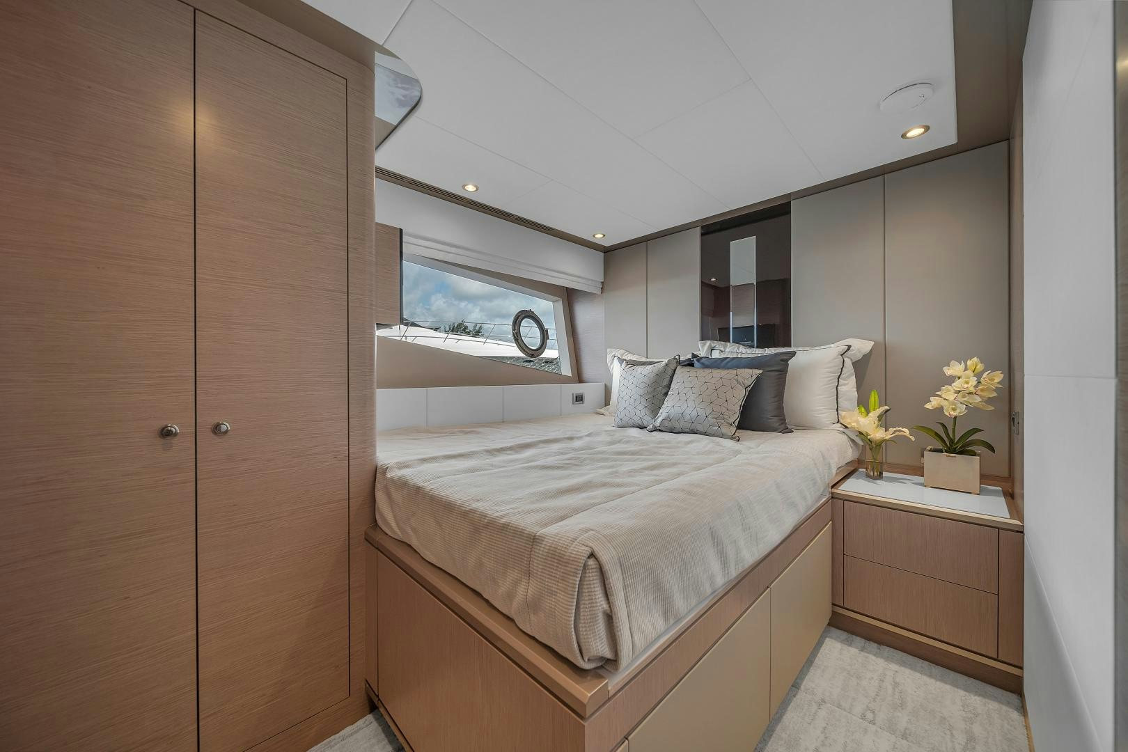 a bed in a room aboard CARBON COPY Yacht for Sale