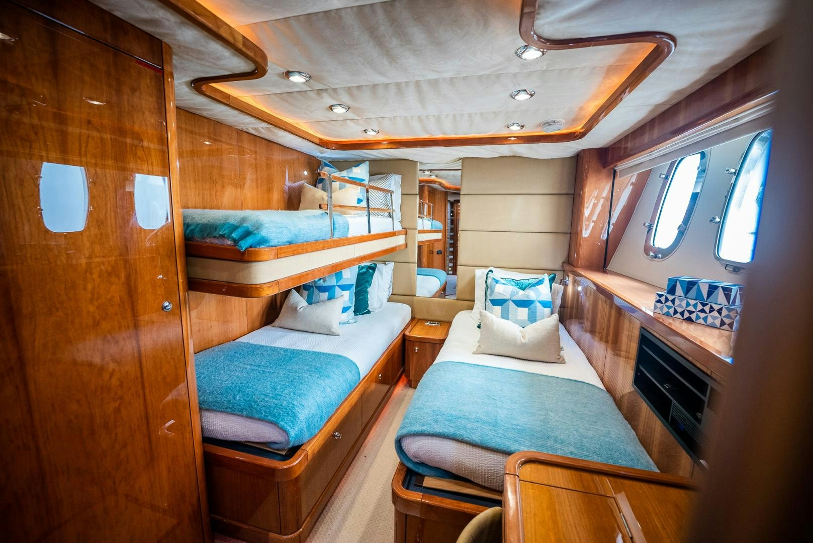 a cabin with bunk beds aboard DELFINO Yacht for Sale