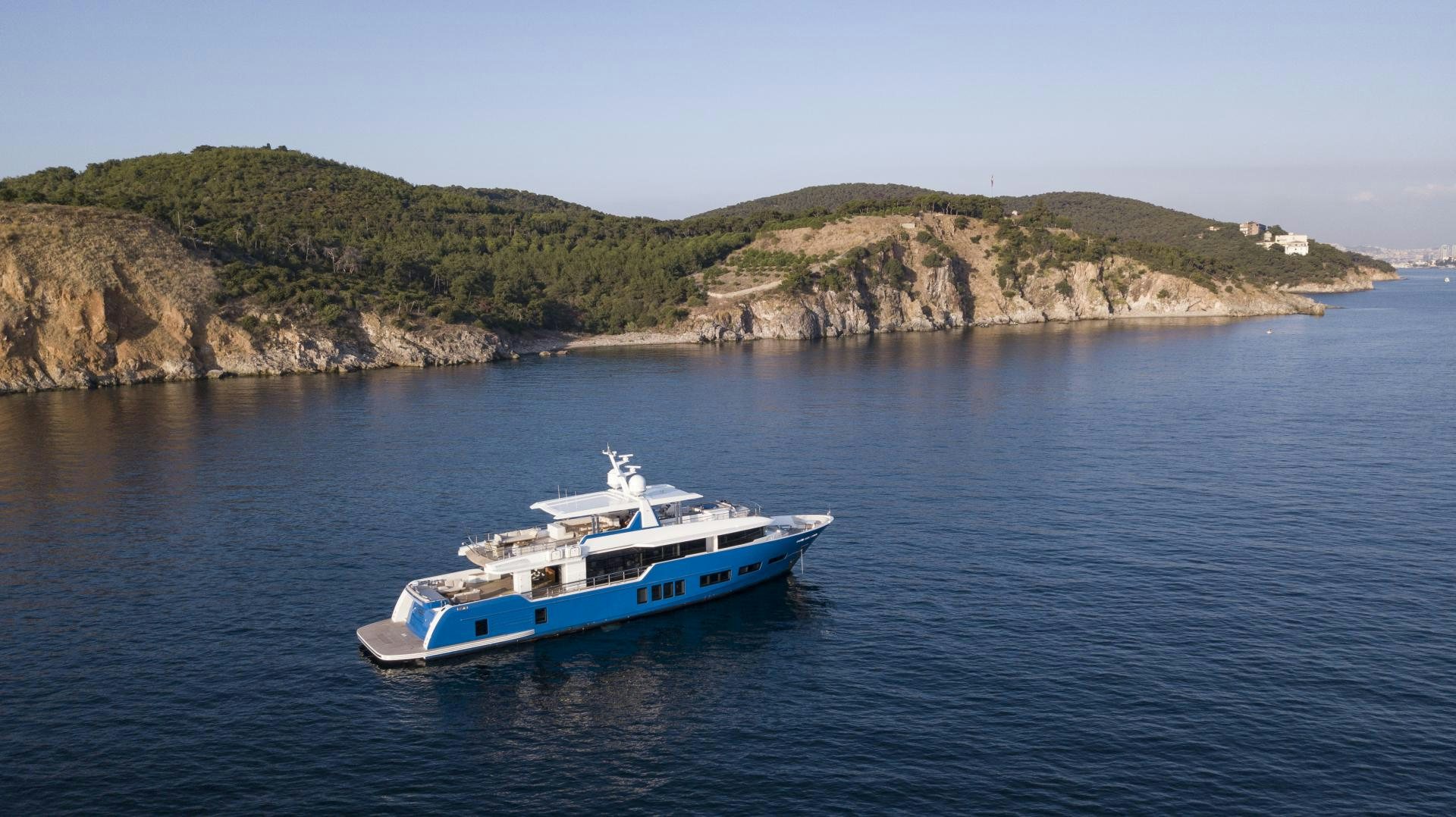 a boat in the water aboard ALFRESCO 125 Yacht for Sale