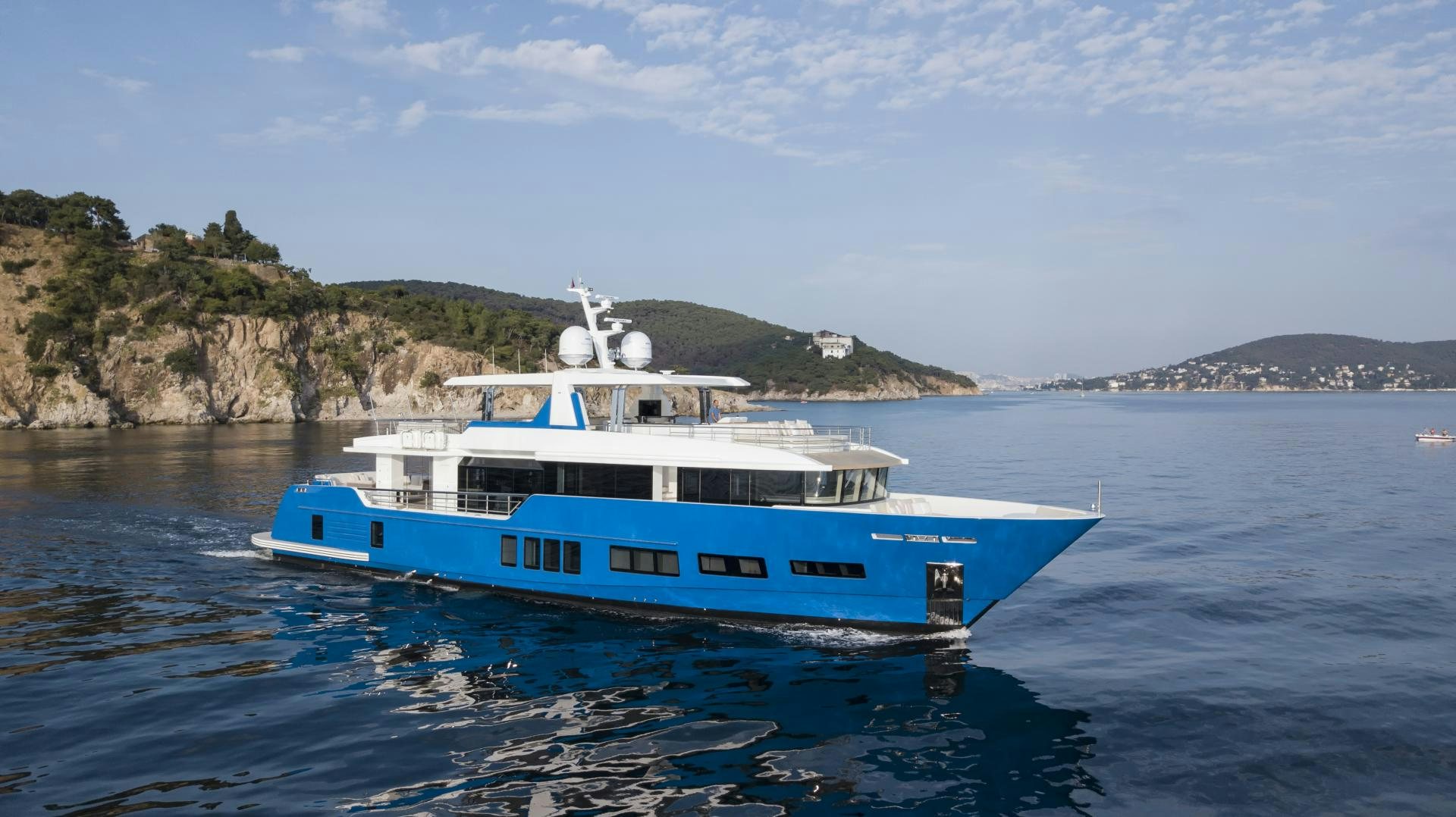 a boat in the water aboard ALFRESCO 125 Yacht for Sale