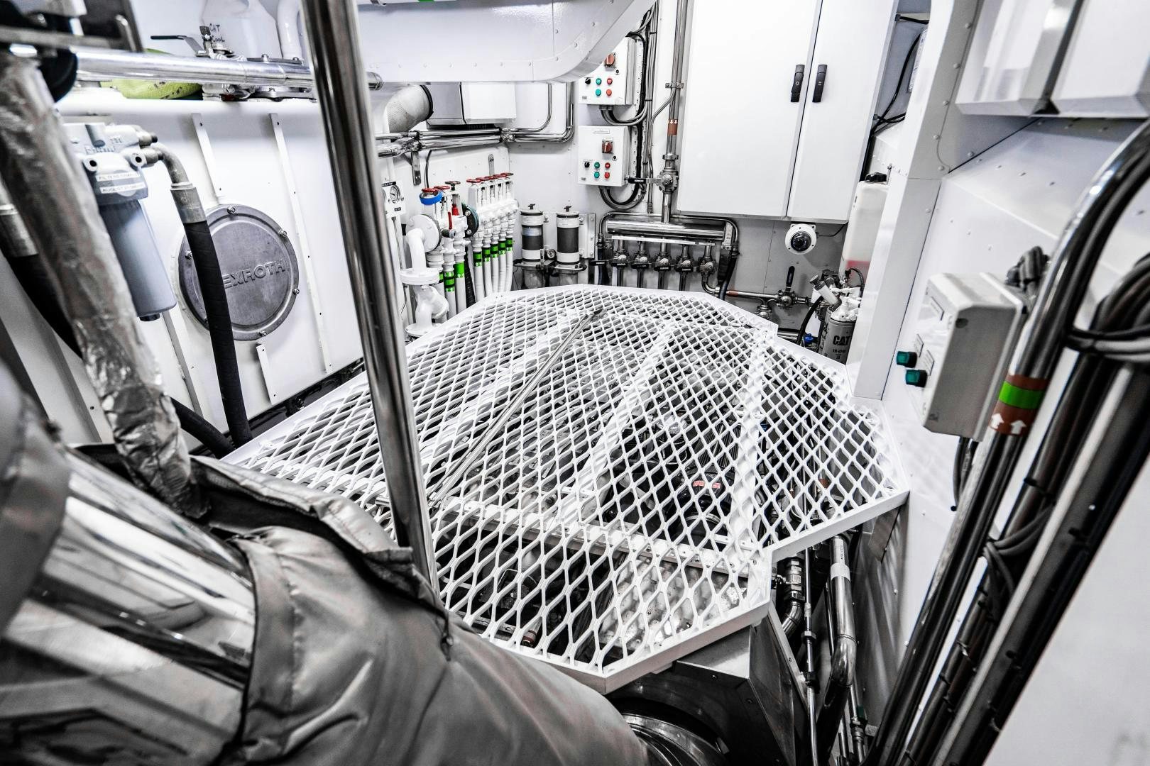 a machine with a basket aboard MY SPIRIT Yacht for Sale