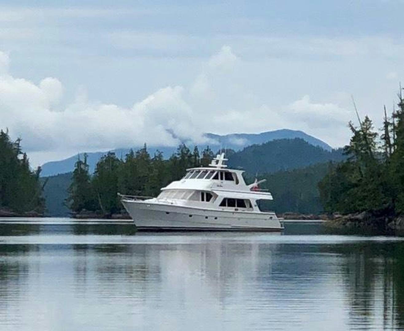 a boat on the water aboard FOLIE DEUX Yacht for Sale