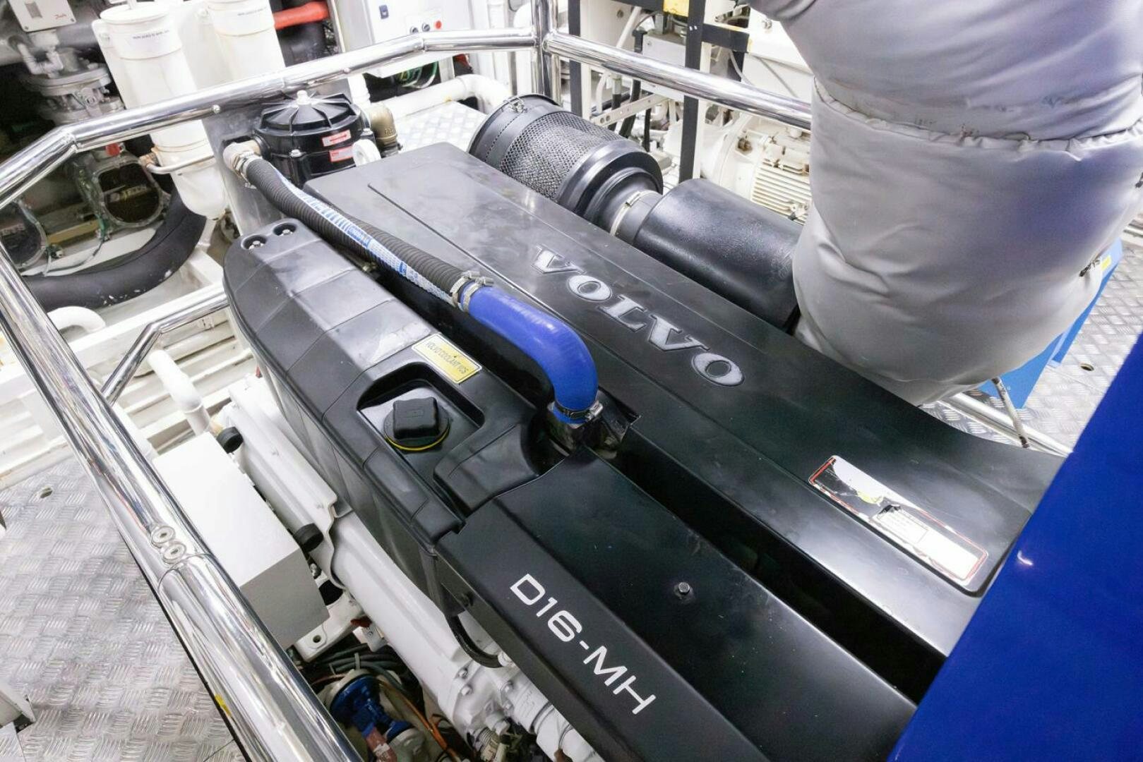 a machine with a blue handle aboard LADY CAROLINE Yacht for Sale