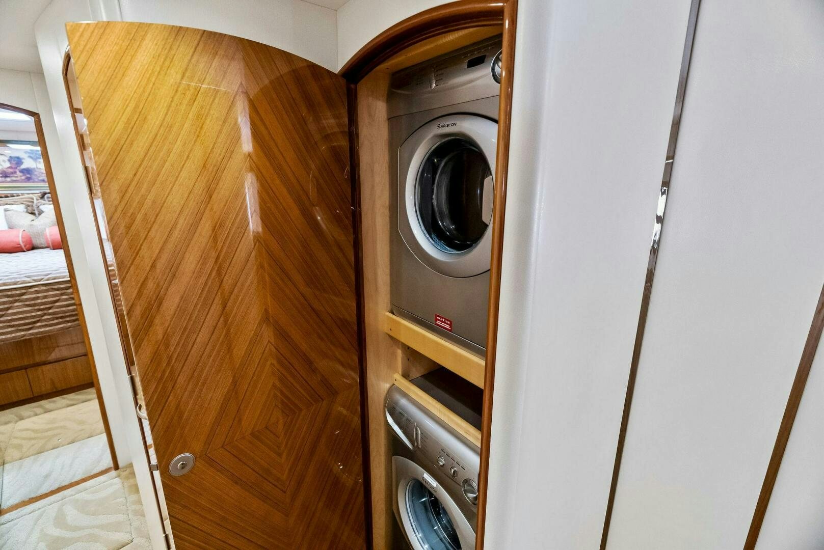 a white machine with a vent aboard FORTY NINER Yacht for Sale