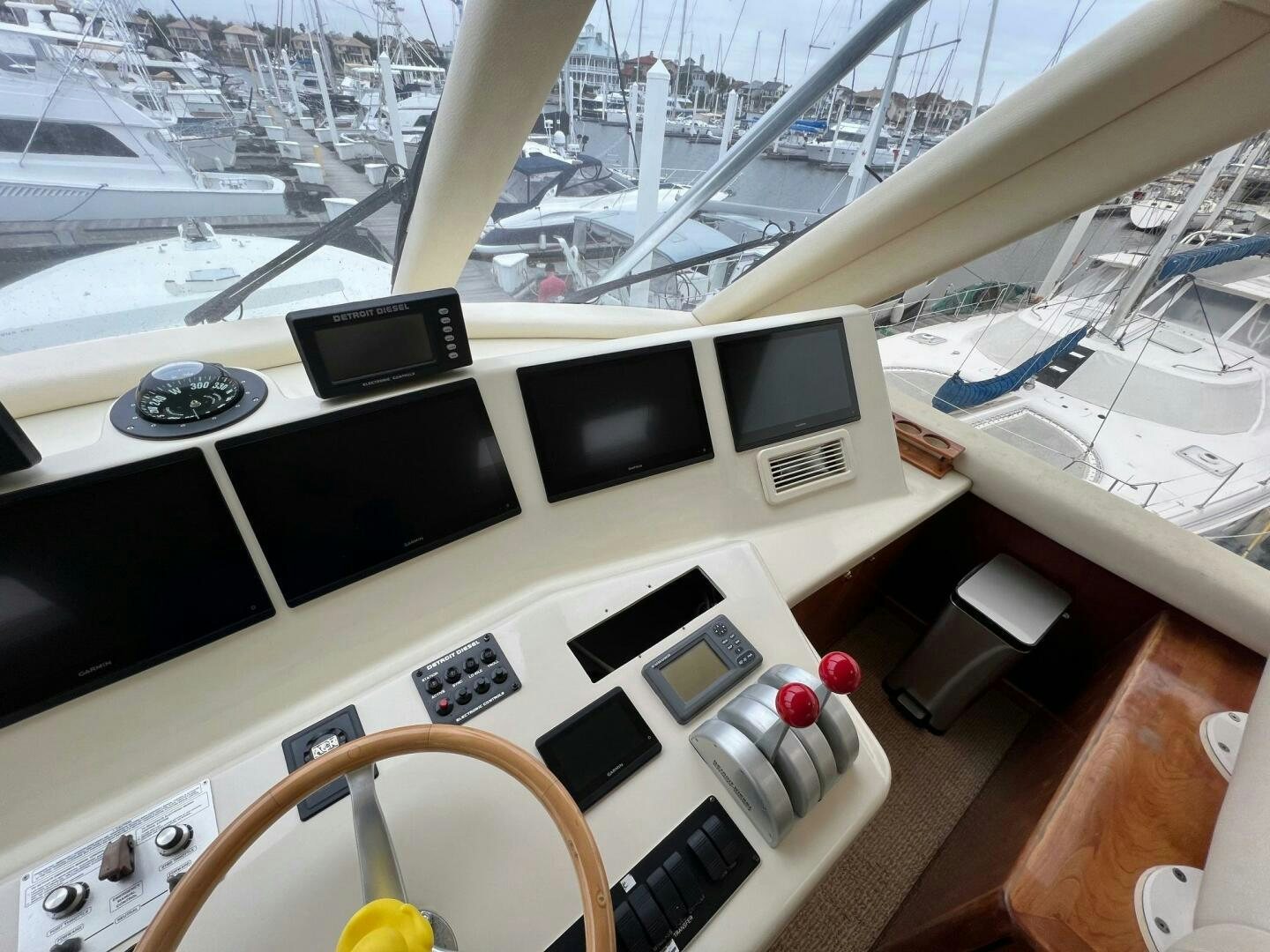 a room with a view of the city aboard BUCK-N-BILLS Yacht for Sale