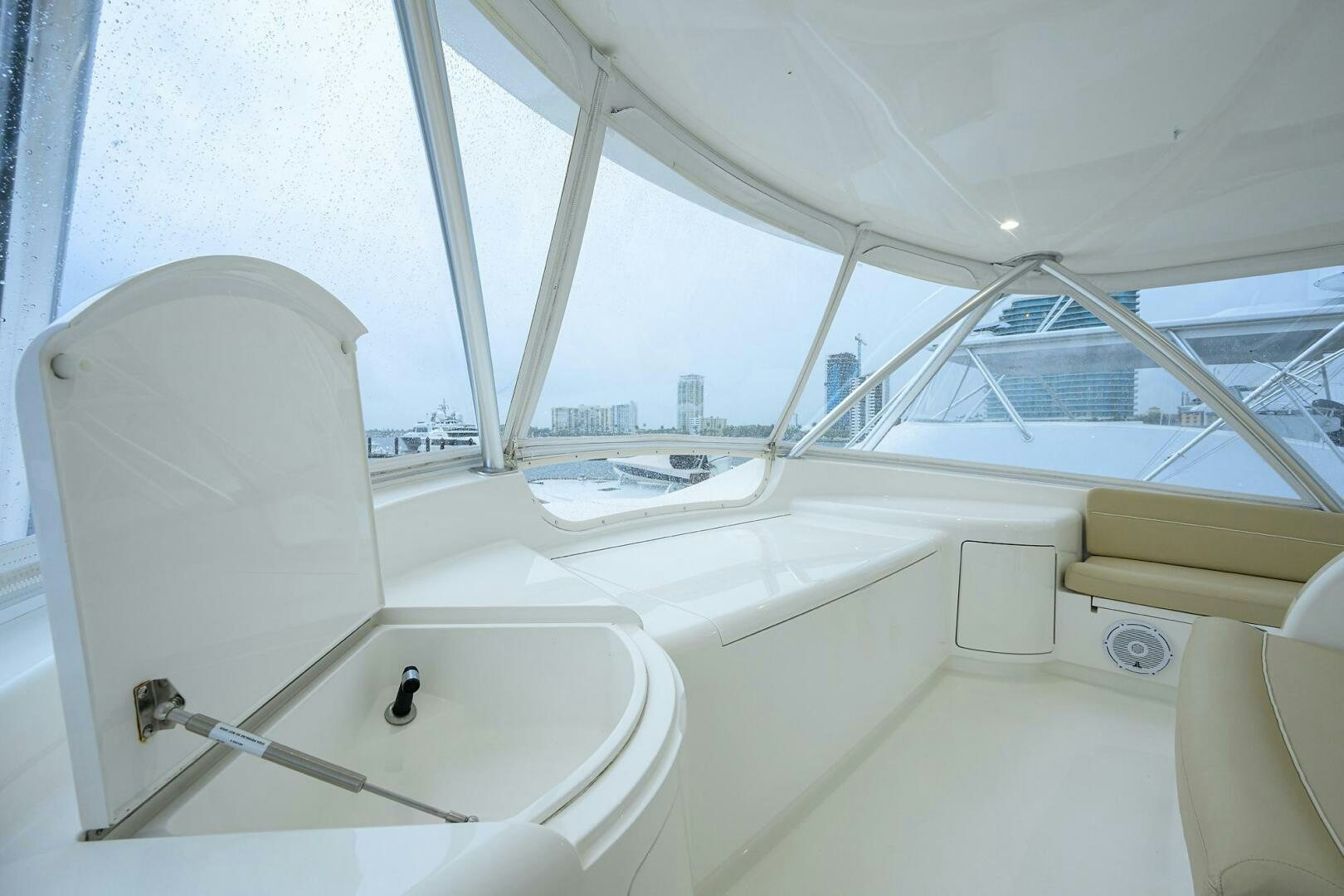 a white bathtub in a room aboard BACCHUS Yacht for Sale