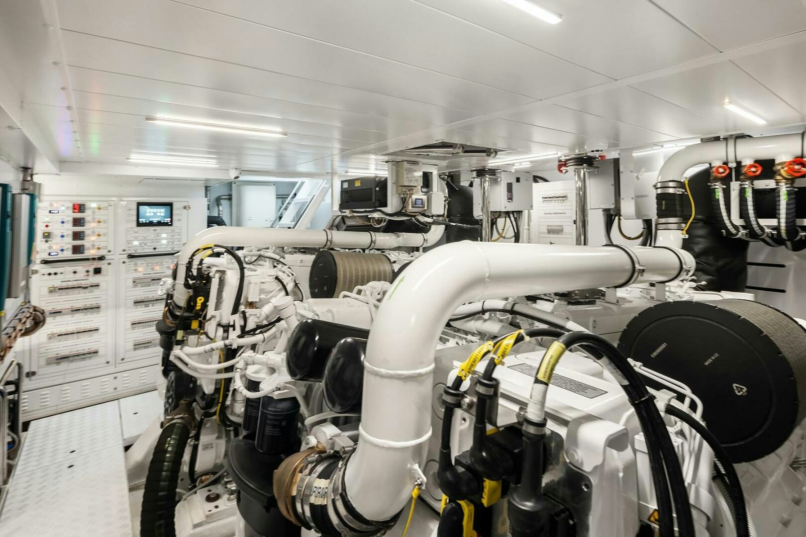 a room full of machines aboard SANLORENZO SL86 Yacht for Sale