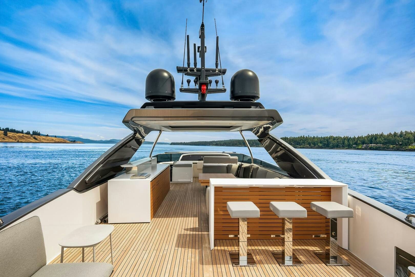 a boat on the water aboard SANLORENZO SL86 Yacht for Sale