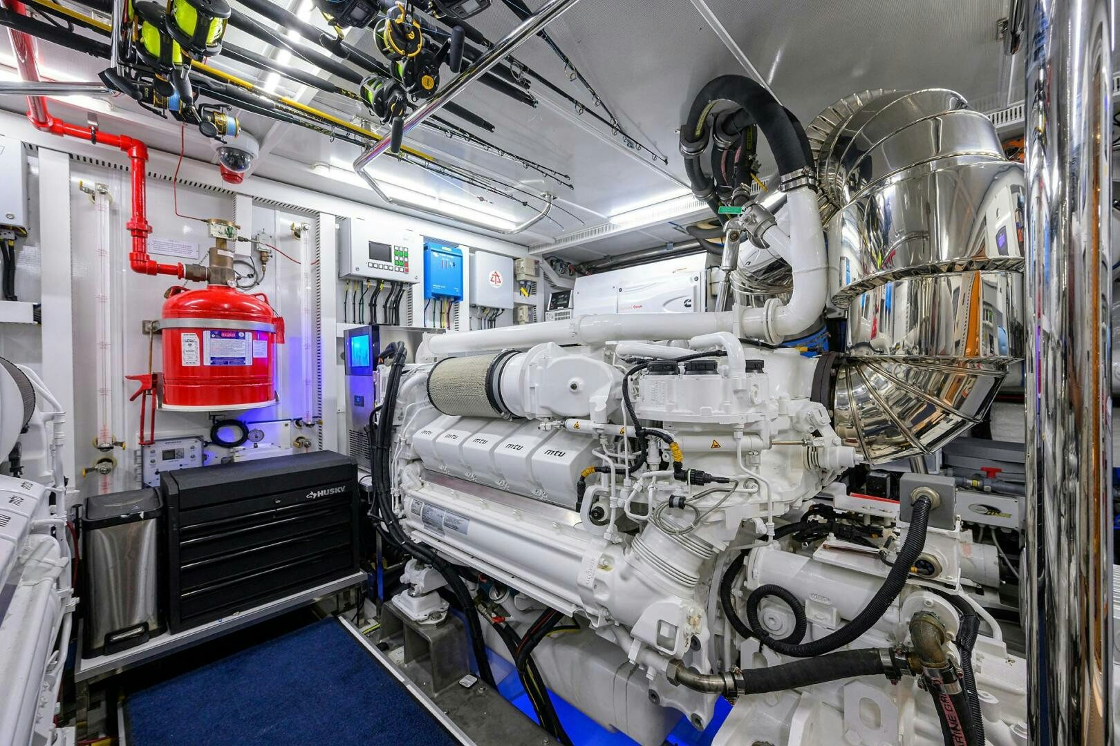 a room with machinery aboard AQUA LIFE Yacht for Sale