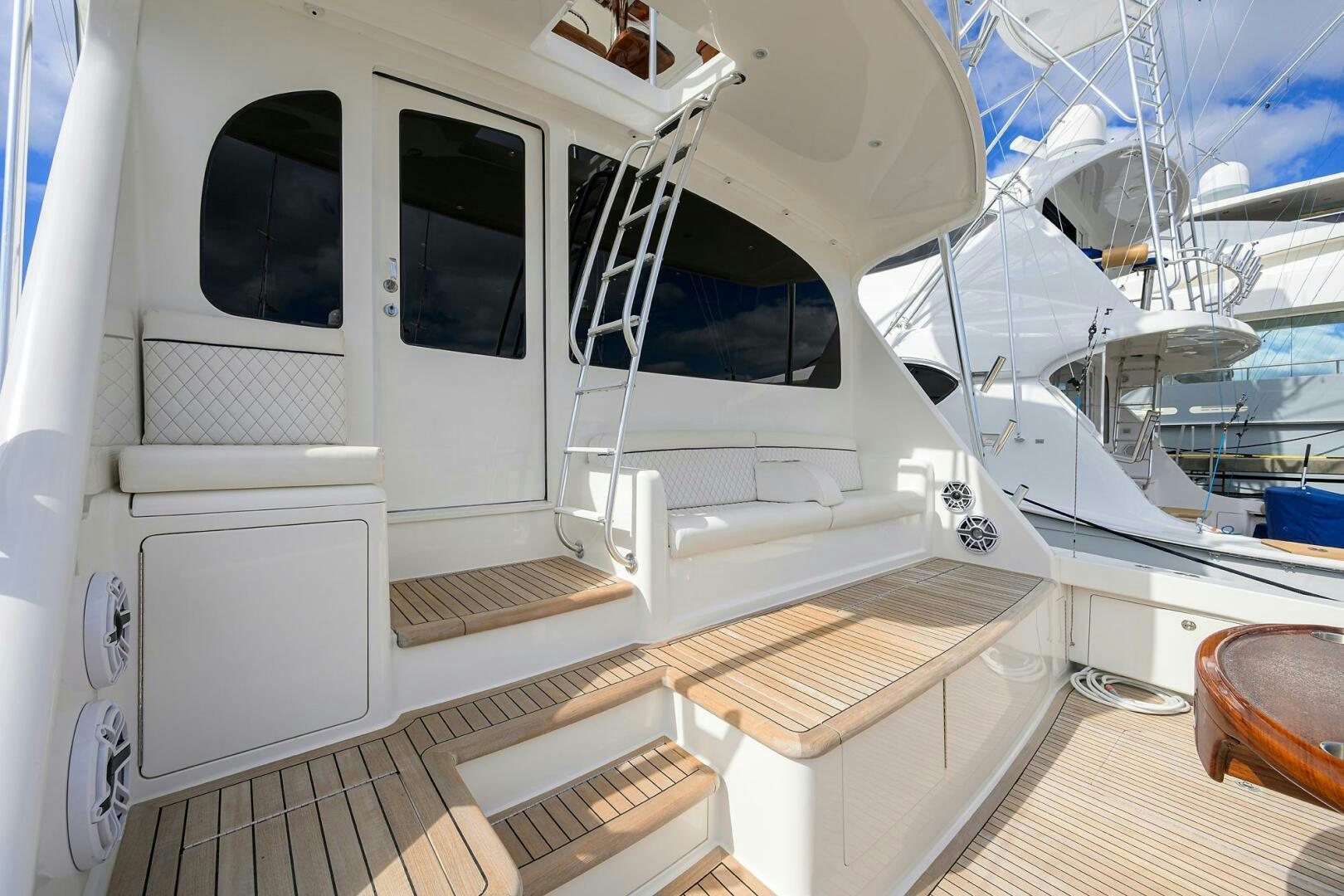 a white space ship aboard JUST CHILLIN Yacht for Sale