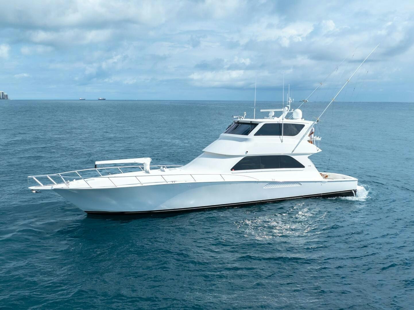 a white yacht in the water aboard Z MOTIVATION Yacht for Sale