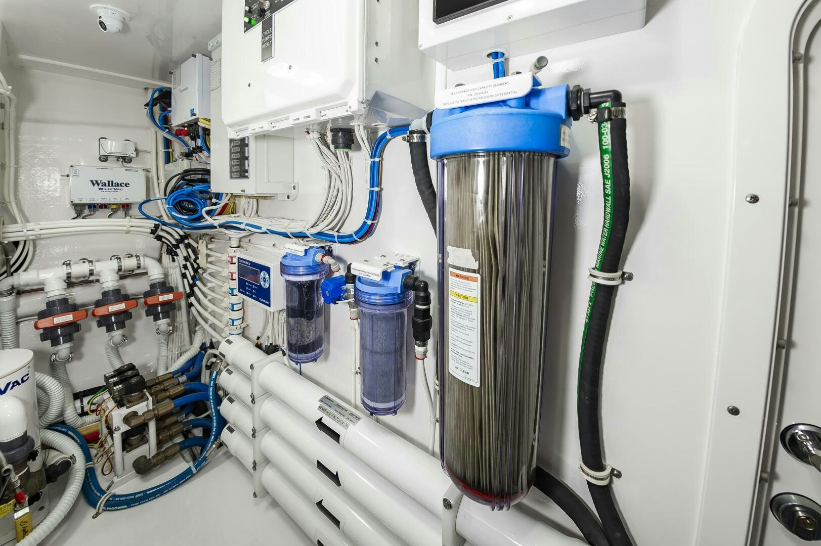 a machine with a blue cap aboard MERCENARIA Yacht for Sale