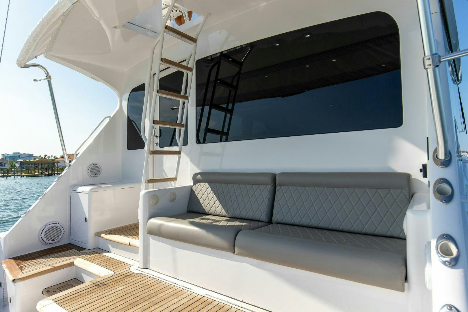 the inside of a boat aboard JESSI SUE Yacht for Sale