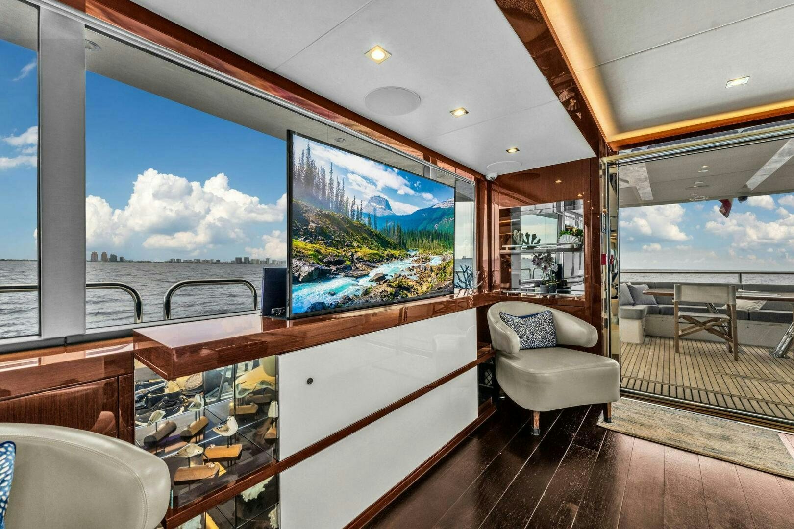 a room with a view of the ocean and the ocean aboard KARILLIAN & COMPANY Yacht for Sale