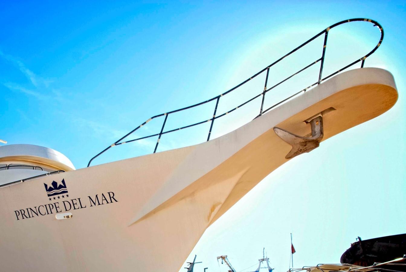 a rocket with a metal frame aboard PRINCIPE DEL MAR Yacht for Sale