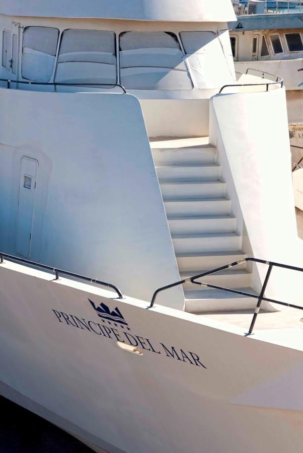 a white rectangular object with a black base aboard PRINCIPE DEL MAR Yacht for Sale