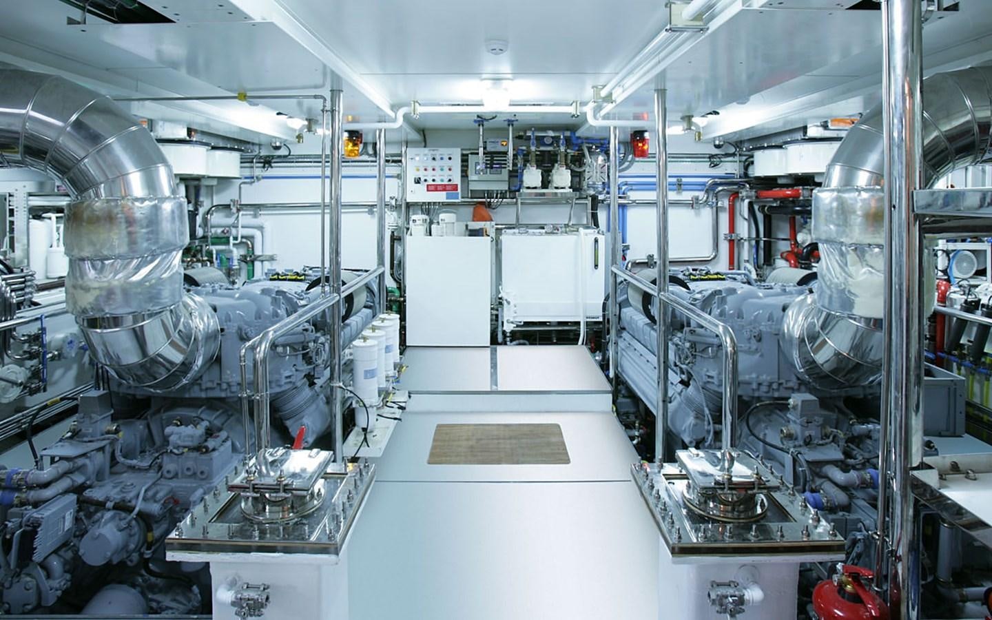 a large room with machinery aboard PATRIOT 41 Yacht for Sale