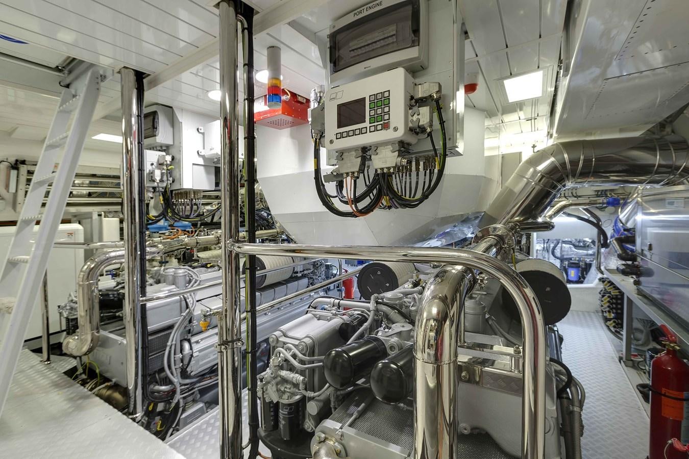 a room with machinery aboard MANGUSTA 110 - CAREFULLY USED Yacht for Sale