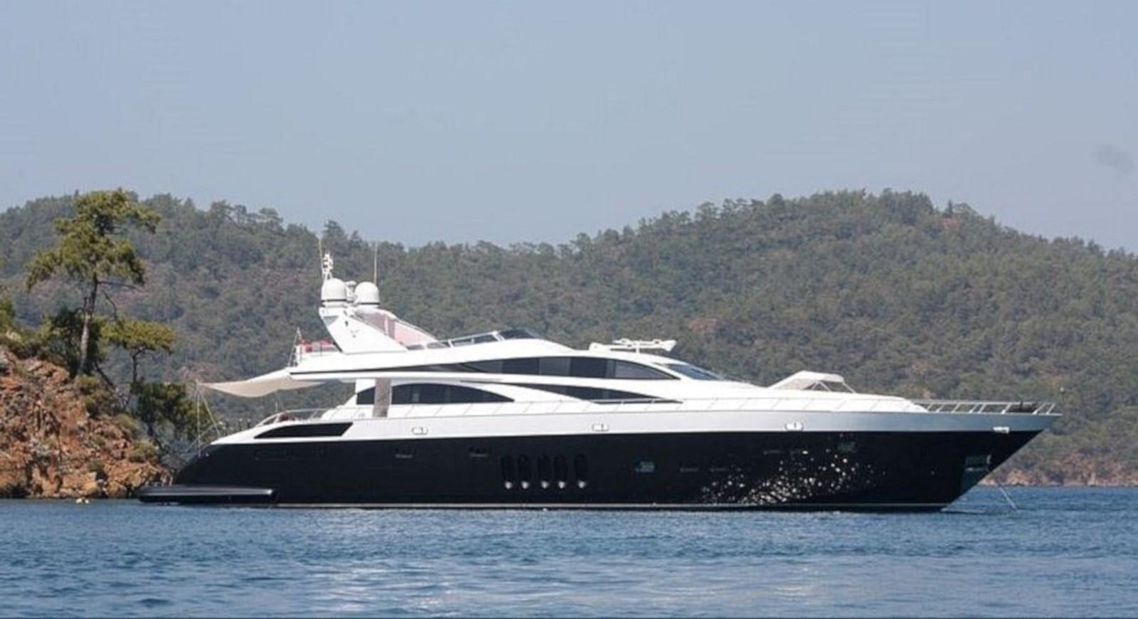 a boat on the water aboard WHITE PEARL Yacht for Sale