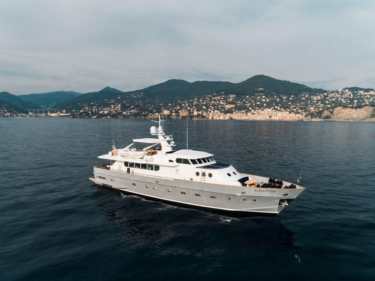 a boat on the water aboard PAOLUCCI Yacht for Sale