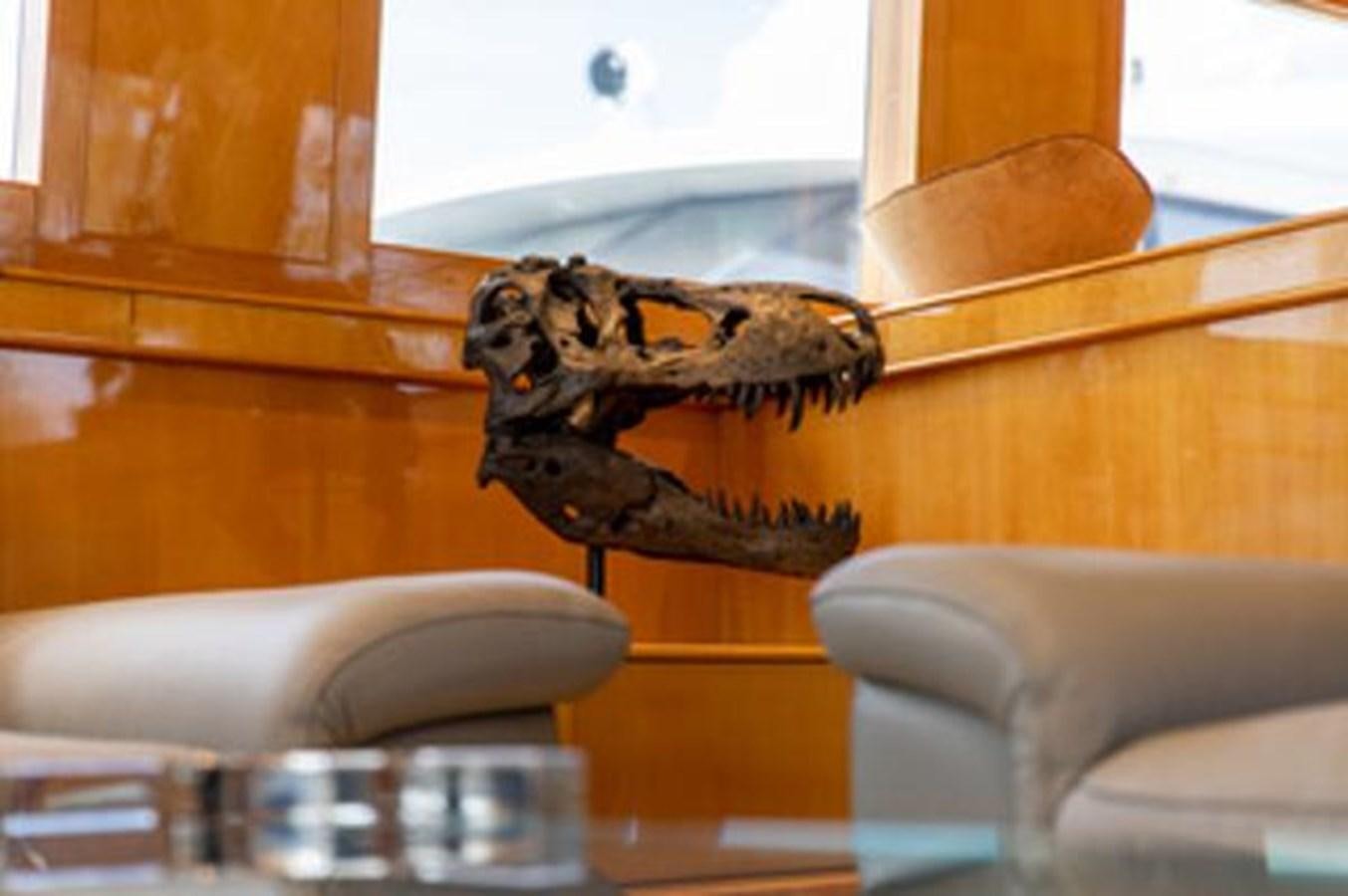 a couple of animals on a table aboard 2000 116 BAGLIETTO Yacht for Sale
