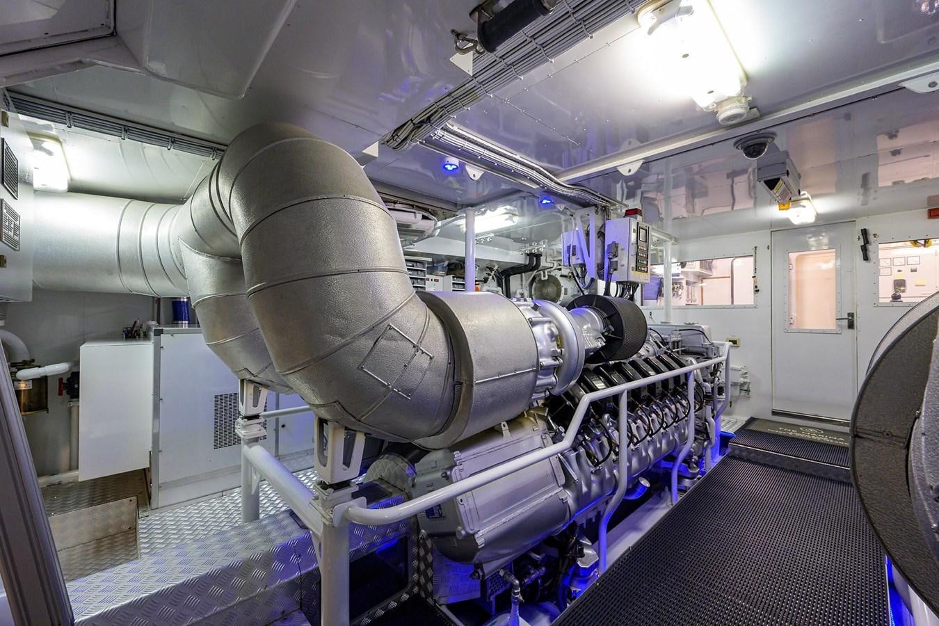 a large machine in a room aboard TEMPO REALE Yacht for Sale