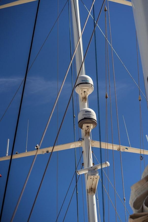 a white tower with a white cylindrical object on it aboard ONE FORCE Yacht for Sale