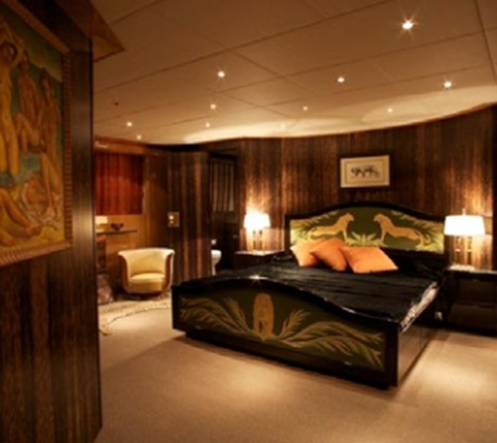 a bed in a hotel room aboard CHASING SPIRIT Yacht for Sale