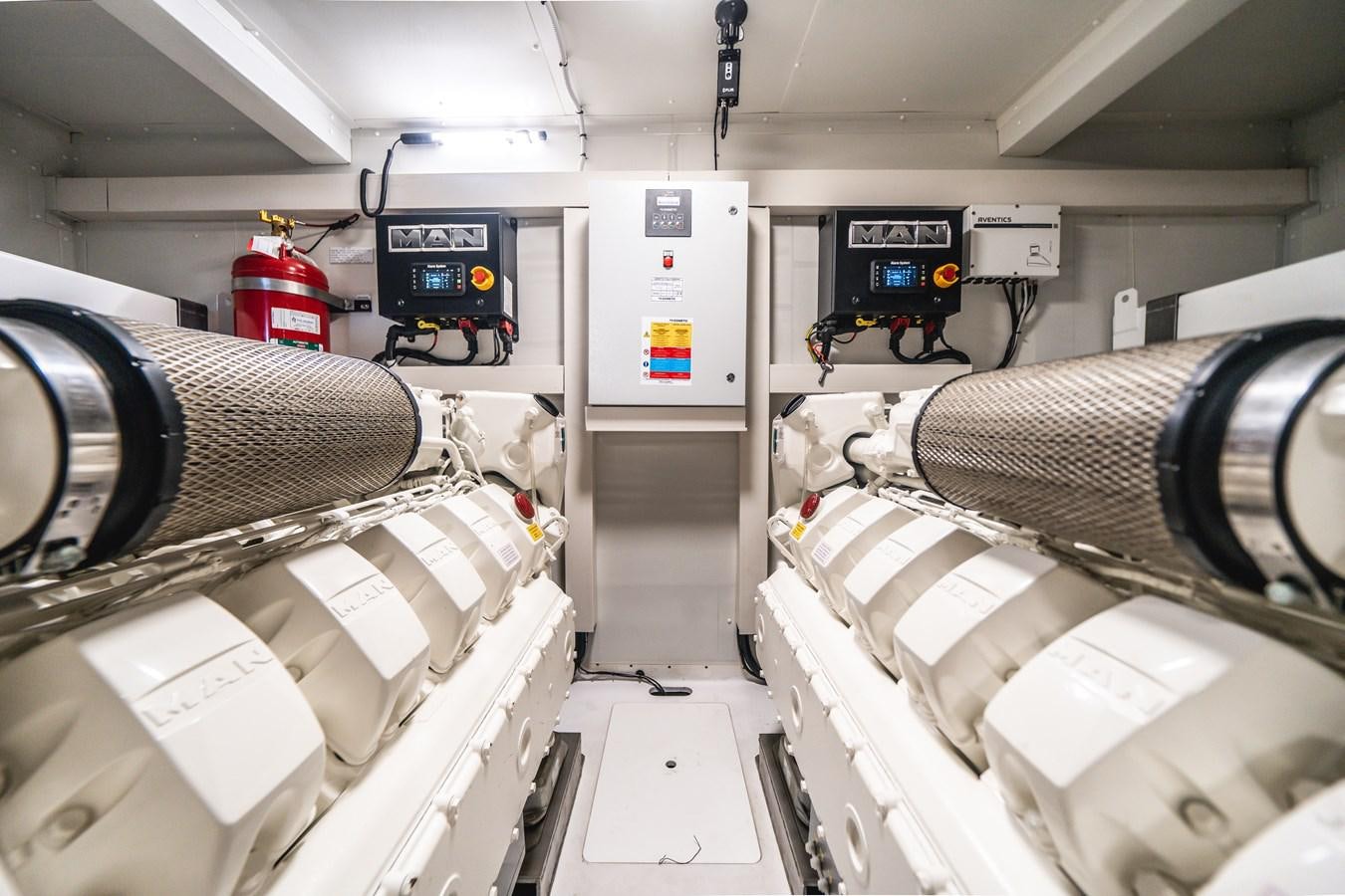 a close-up of a machine aboard 2022 AZIMUT 72 FLYBRIDGE OUR TRADE Yacht for Sale