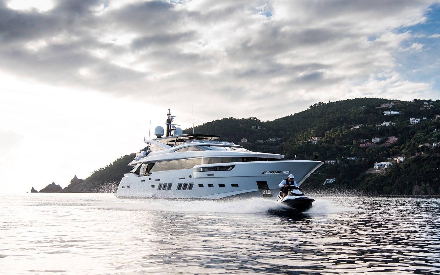 a boat on the water aboard SOULMATE Yacht for Sale