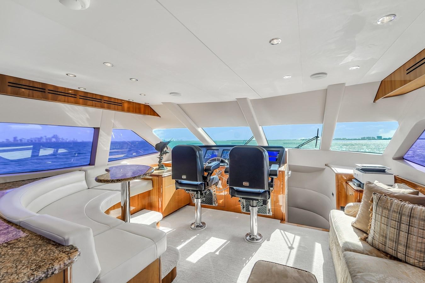inside of a yacht aboard HATTERAS 80 MOTOR Yacht for Sale