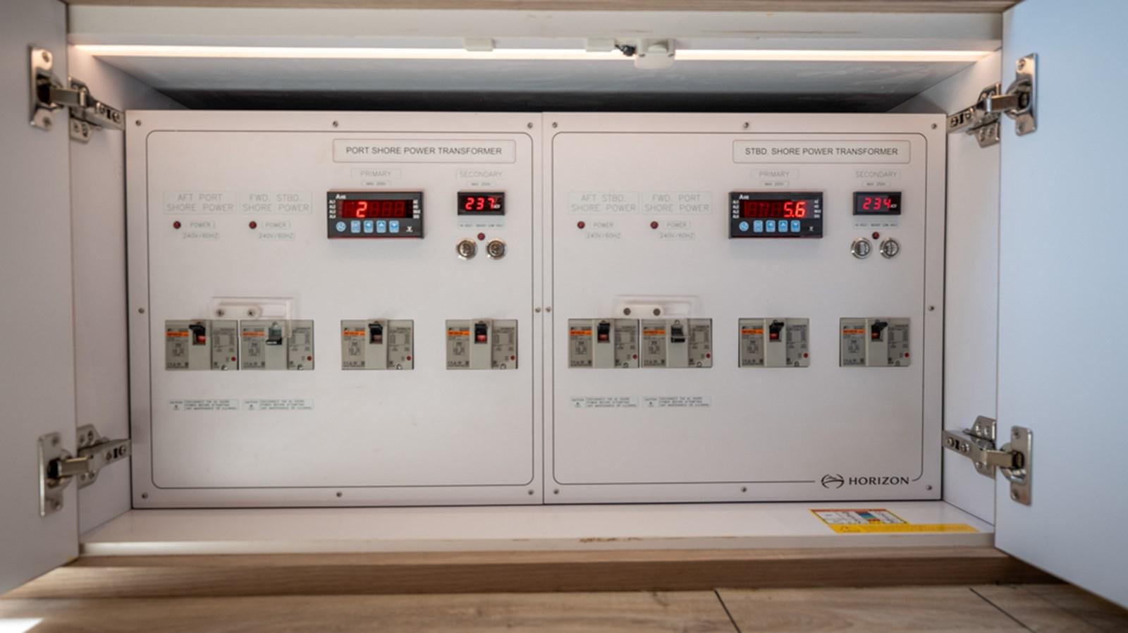 a white machine with buttons aboard 90 HORIZON Yacht for Sale