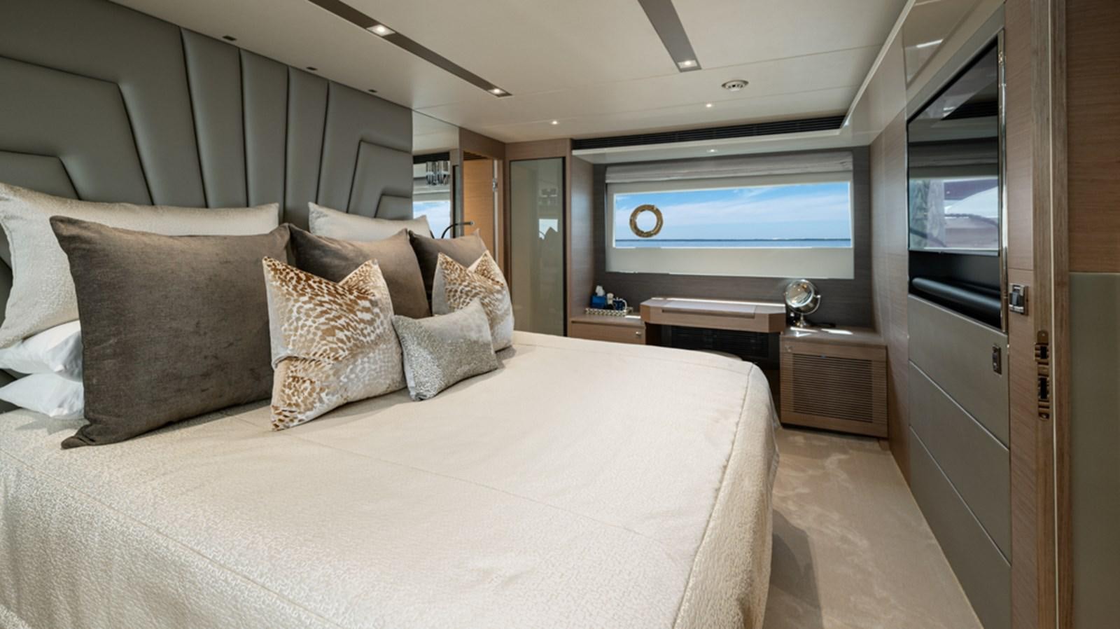 a bed in a room aboard 90 HORIZON Yacht for Sale