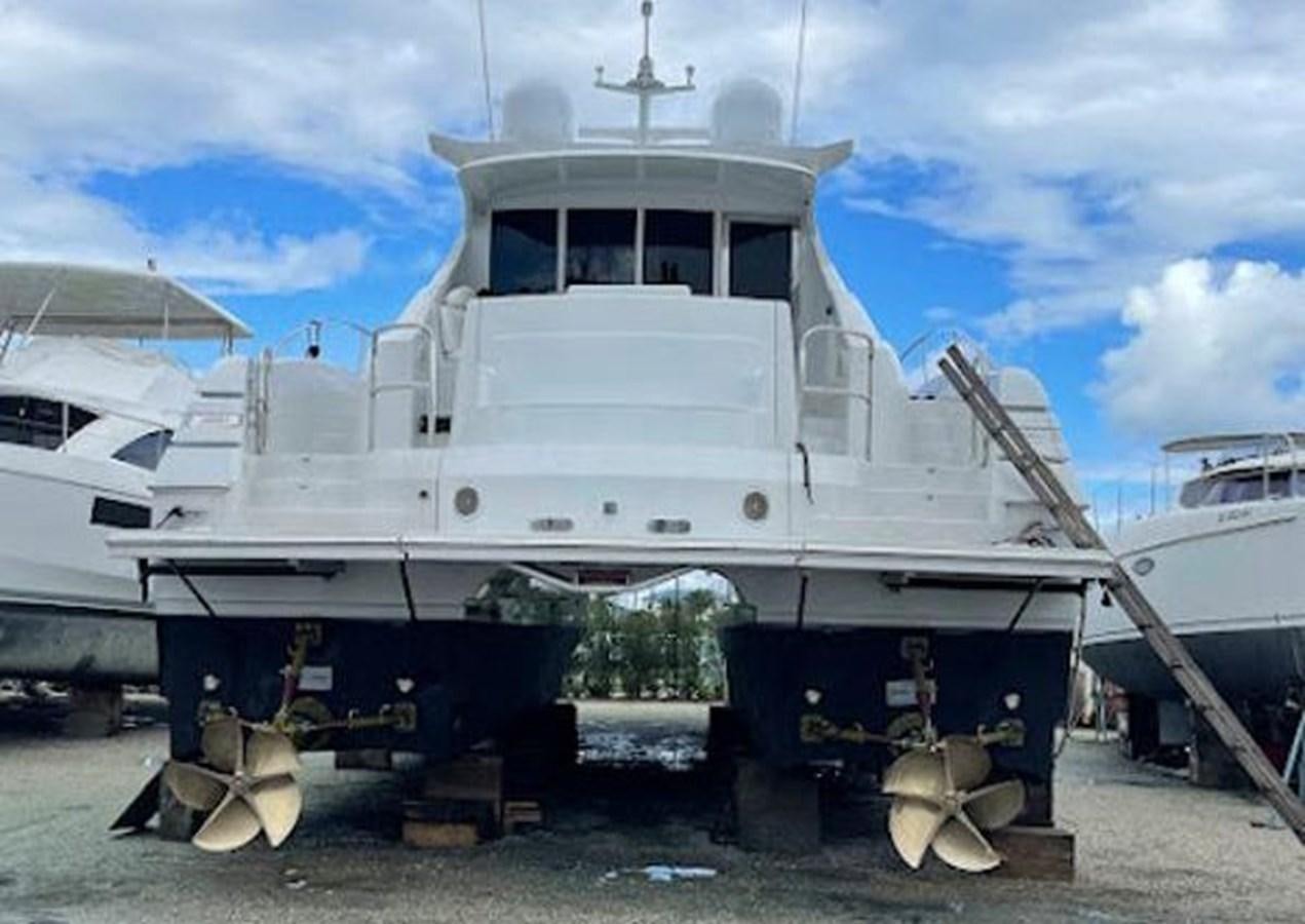 a large tank on a trailer aboard 2010 CUSTOM AXCELL  650 POWER CATAMARAN Yacht for Sale