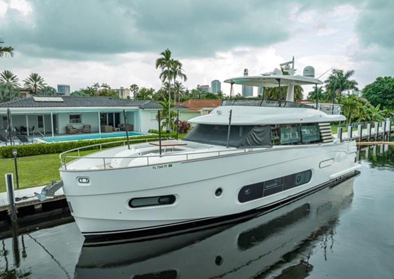 a boat docked at a pier aboard AZIMUT MAGELLANO 30/15 Yacht for Sale