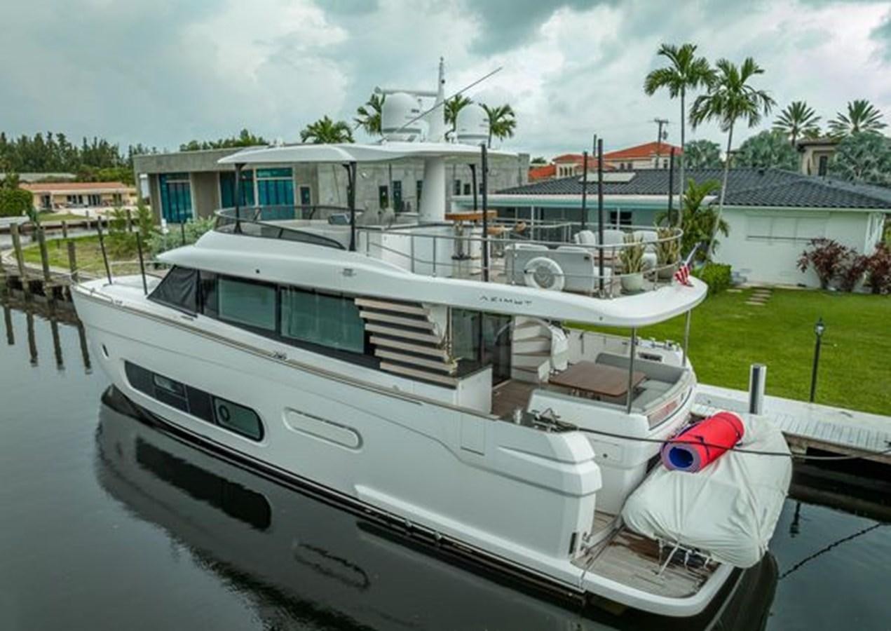 a boat docked at a pier aboard AZIMUT MAGELLANO 30/15 Yacht for Sale
