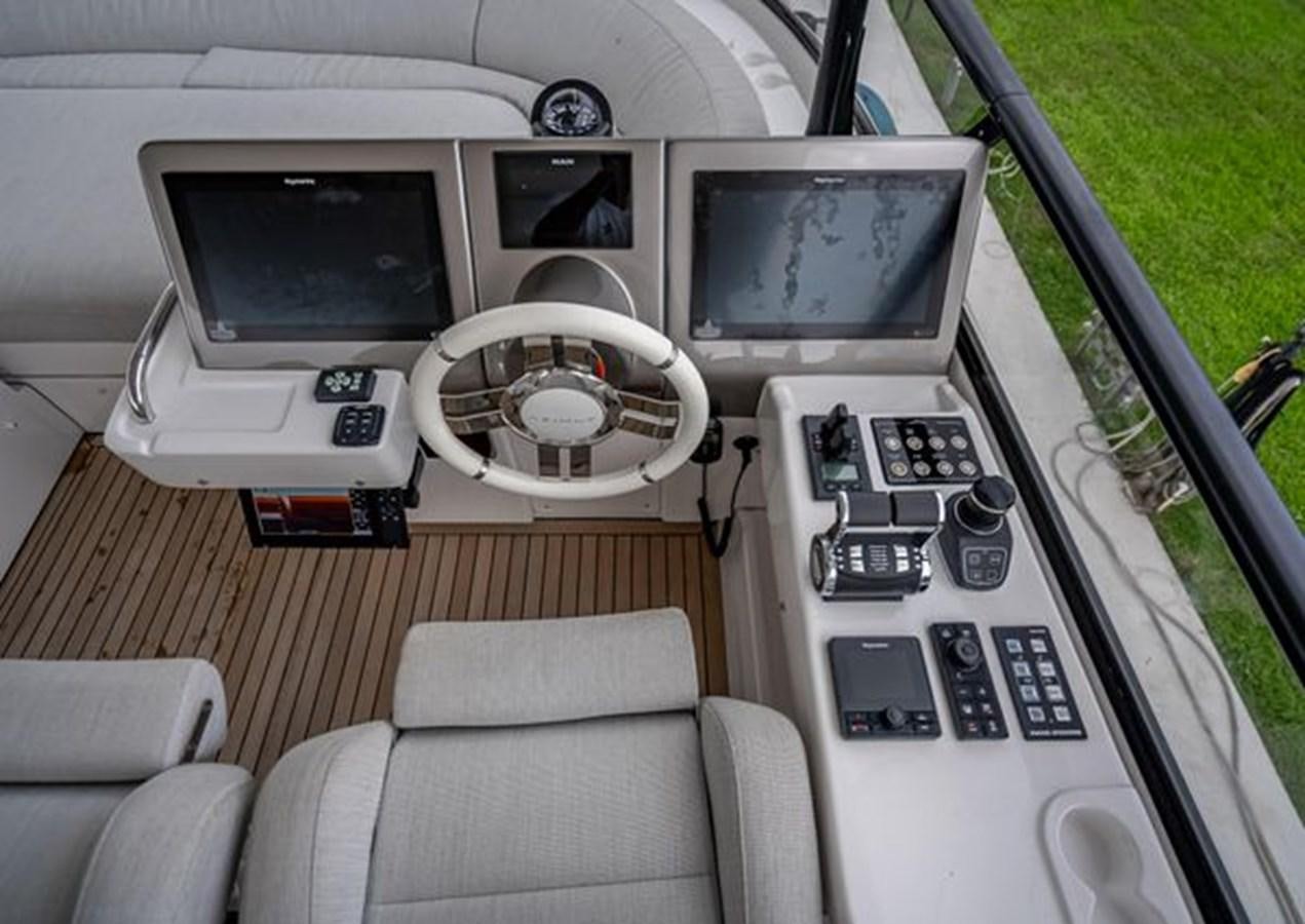 inside of a car aboard AZIMUT MAGELLANO 30/15 Yacht for Sale