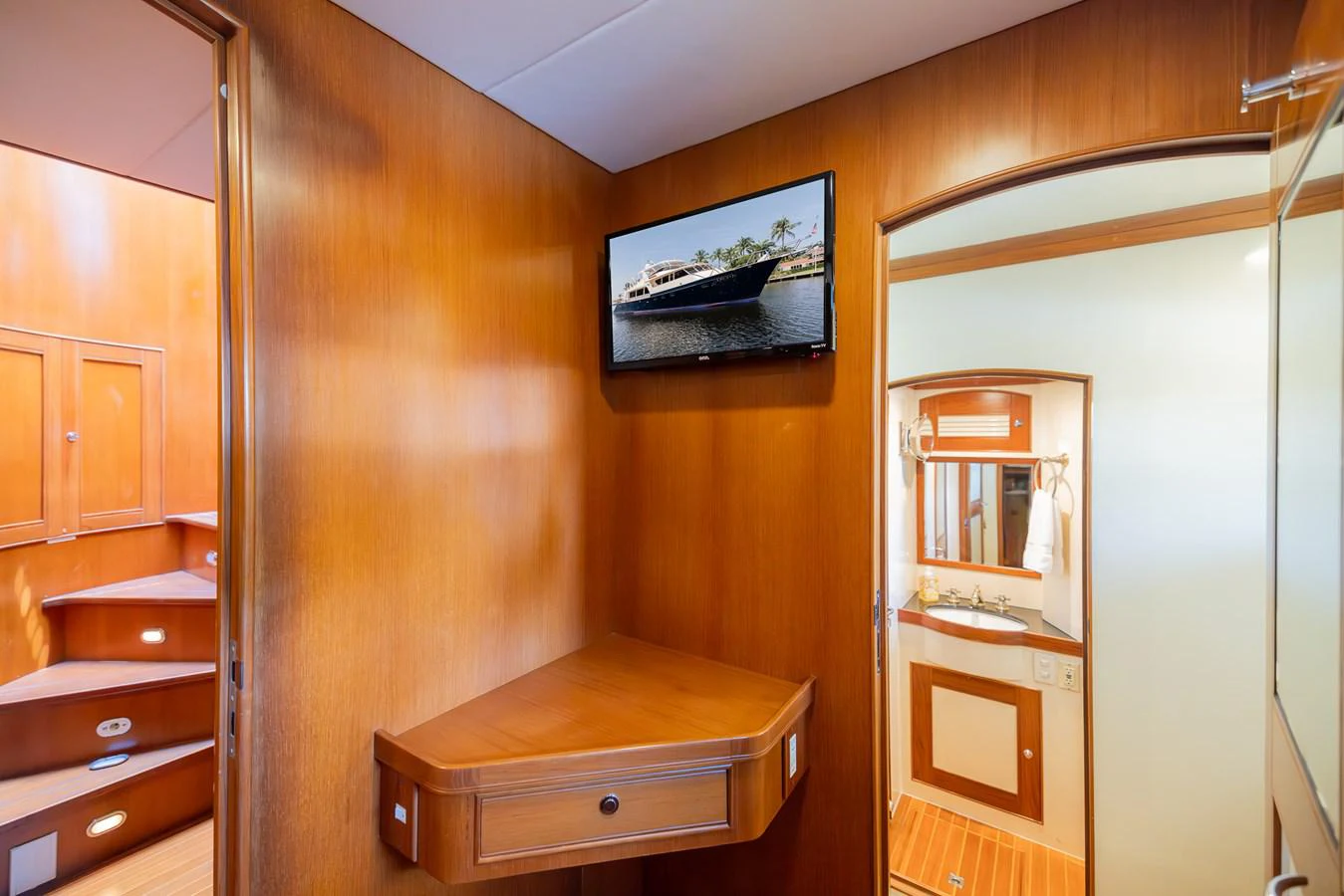 a room with a mirror and a dresser aboard THE GARLIC Yacht for Sale