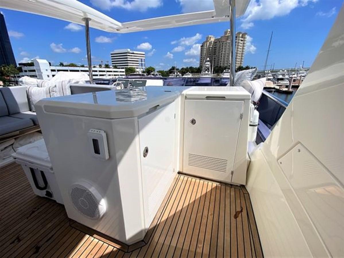 a deck with a large white machine aboard 2016 PRESTIGE 680 FLY Yacht for Sale
