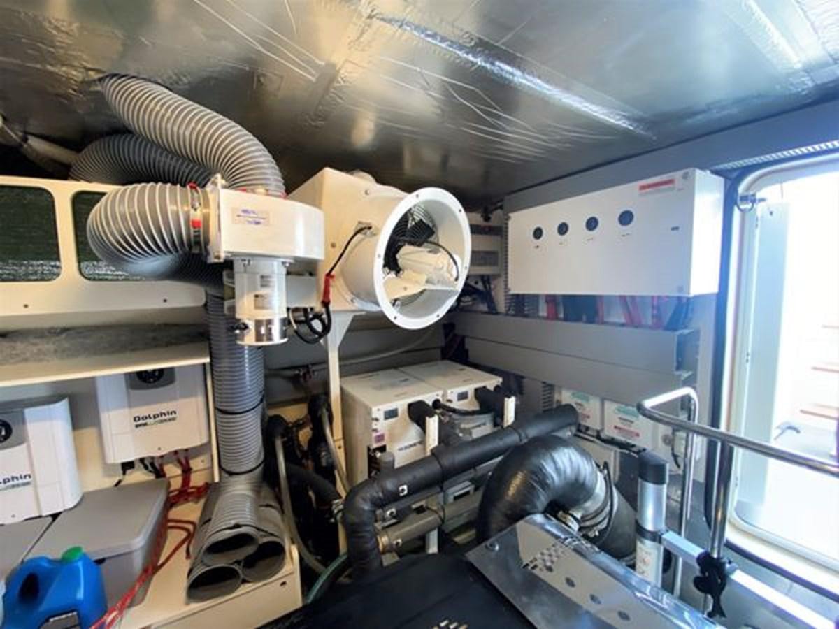 a room with machinery aboard 2016 PRESTIGE 680 FLY Yacht for Sale