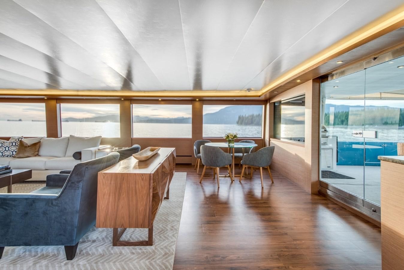 a room with a wood floor and a wood floor aboard ASCENTE Yacht for Sale