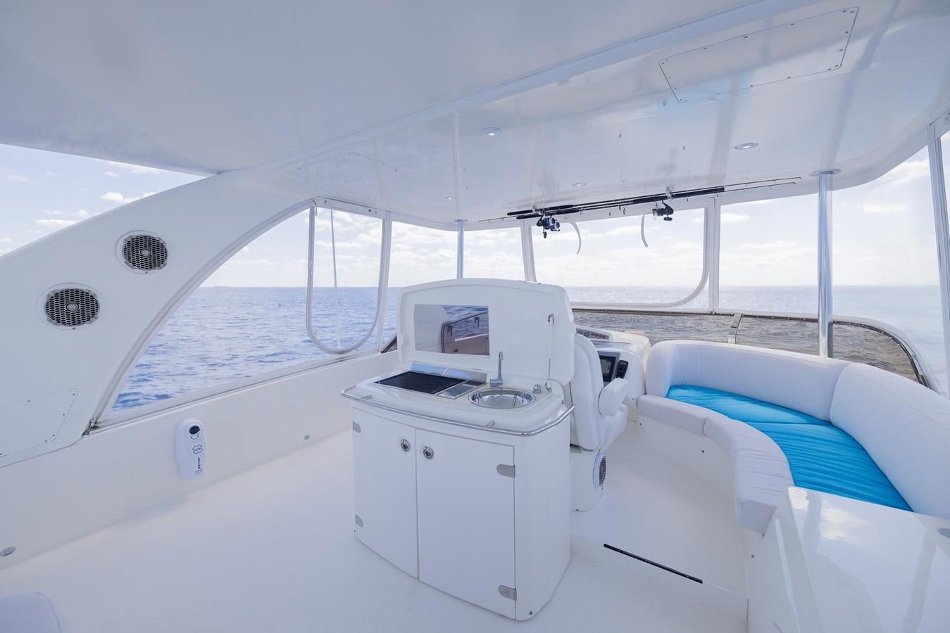 a white machine in a room aboard COOL BREEZE Yacht for Sale