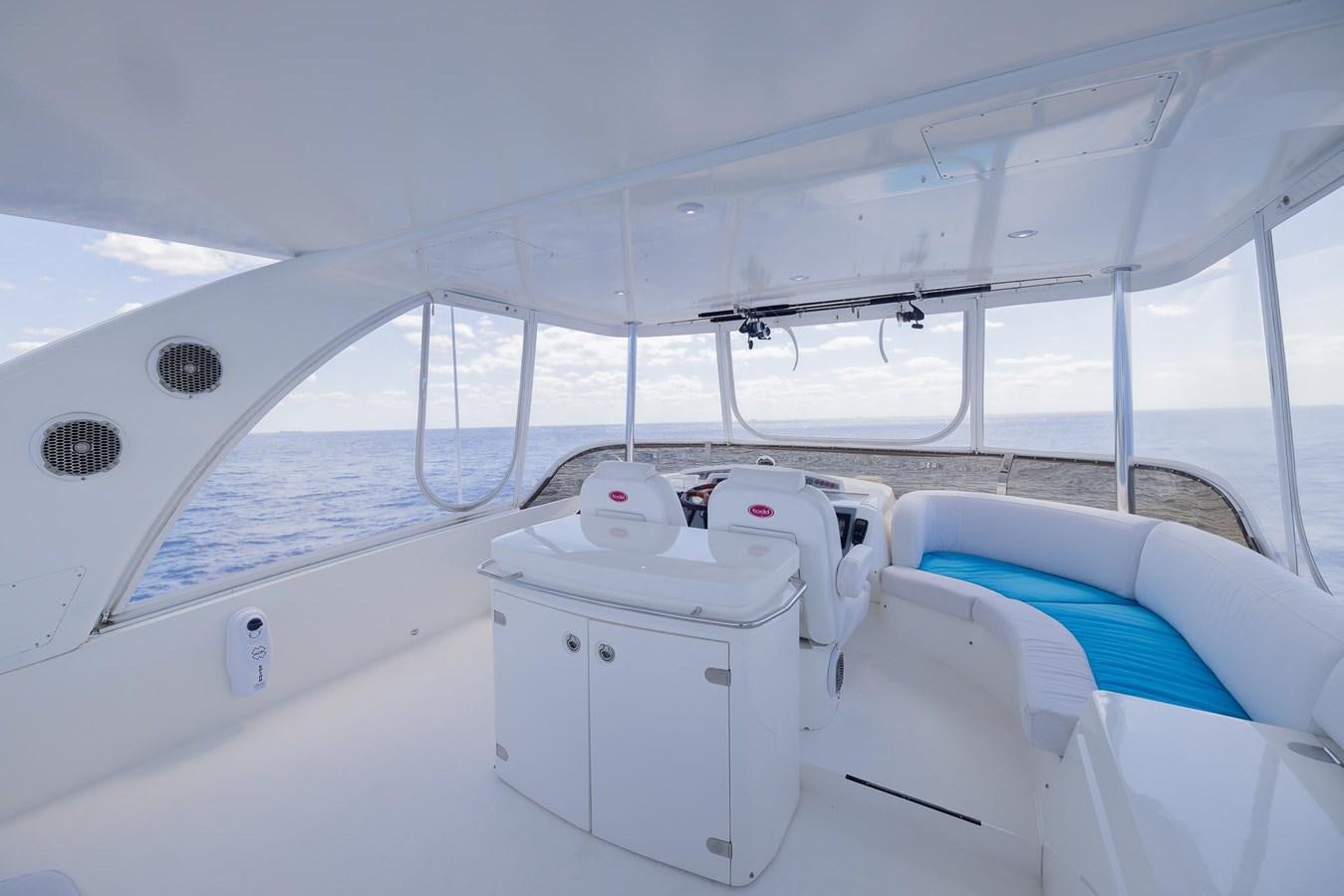 a white machine in a room aboard COOL BREEZE Yacht for Sale