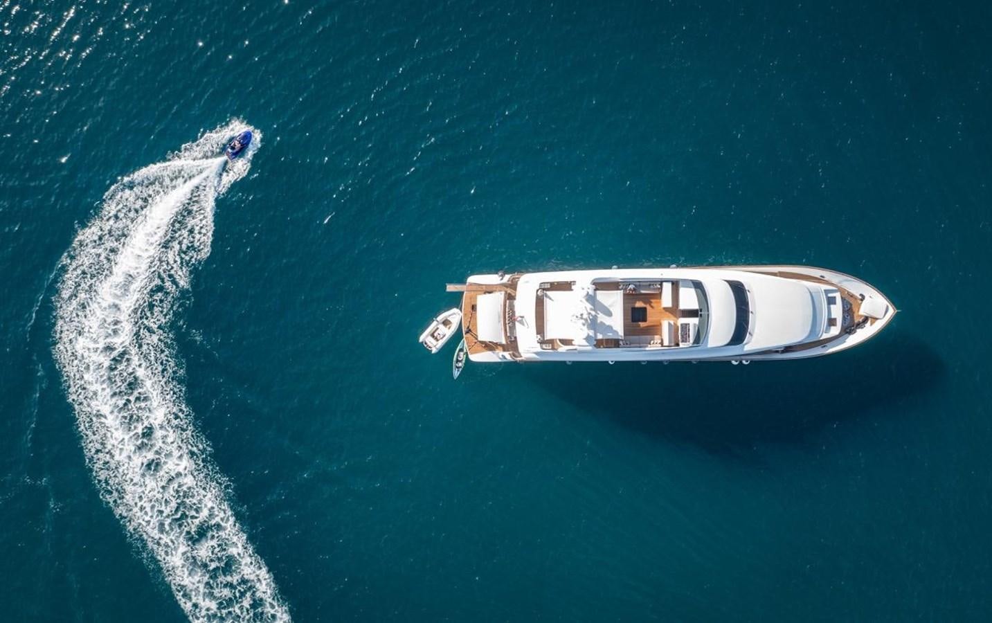 a boat in the water aboard CANADOS FLYBRIDGE FAST Yacht for Sale