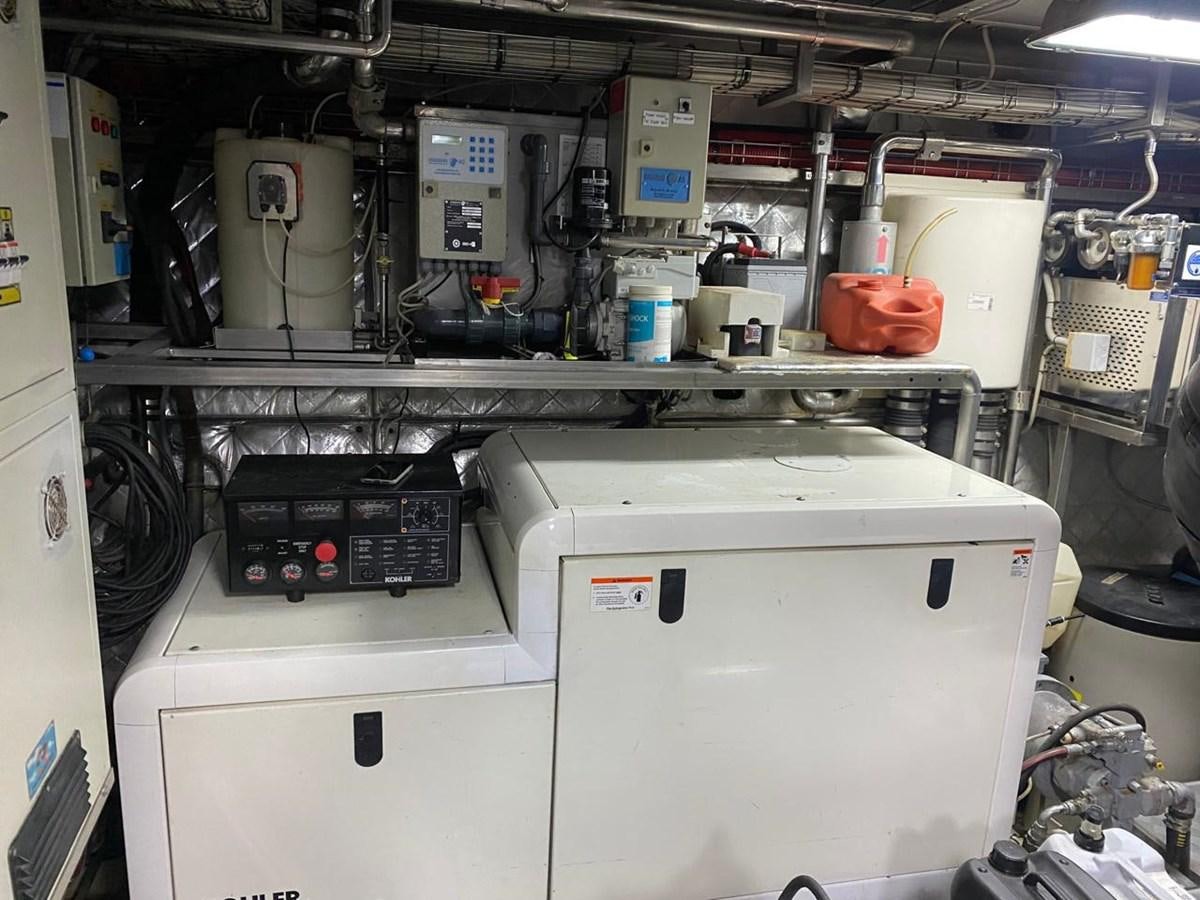 a machine in a factory aboard CANADOS FLYBRIDGE FAST Yacht for Sale