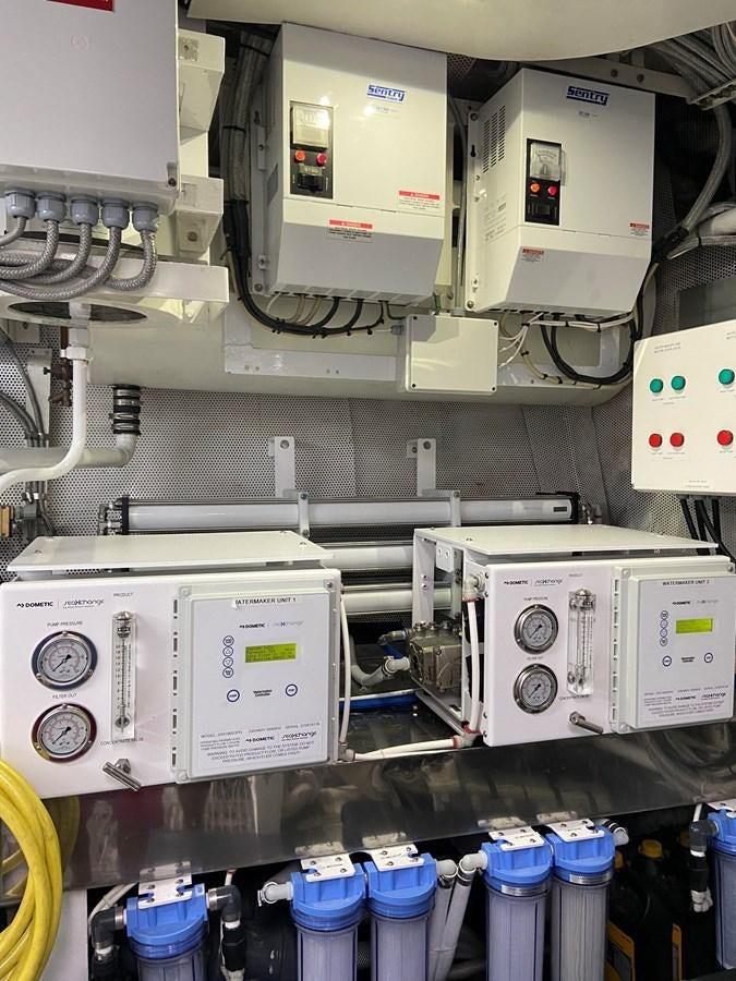 a machine with several dials aboard BUCKPASSER Yacht for Sale