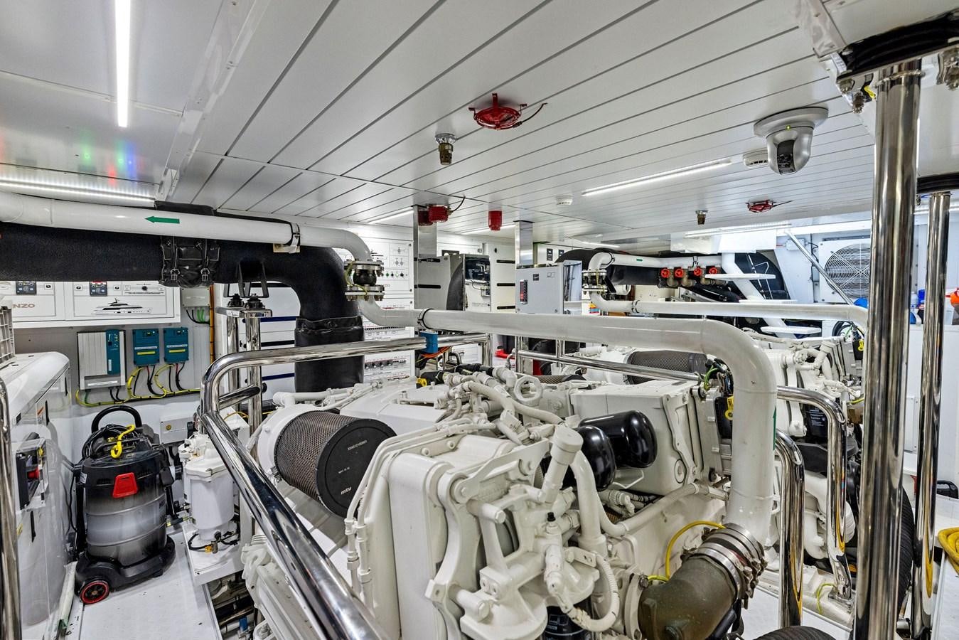 a room with several machines aboard DON'T TELL MOM Yacht for Sale
