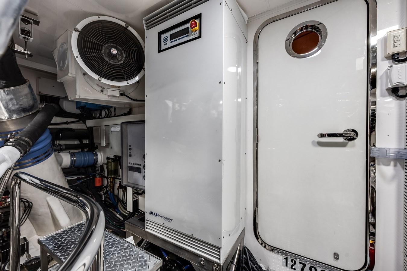 a machine with a fan aboard WIGGLE ROOM Yacht for Sale